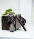 Sandle black with white