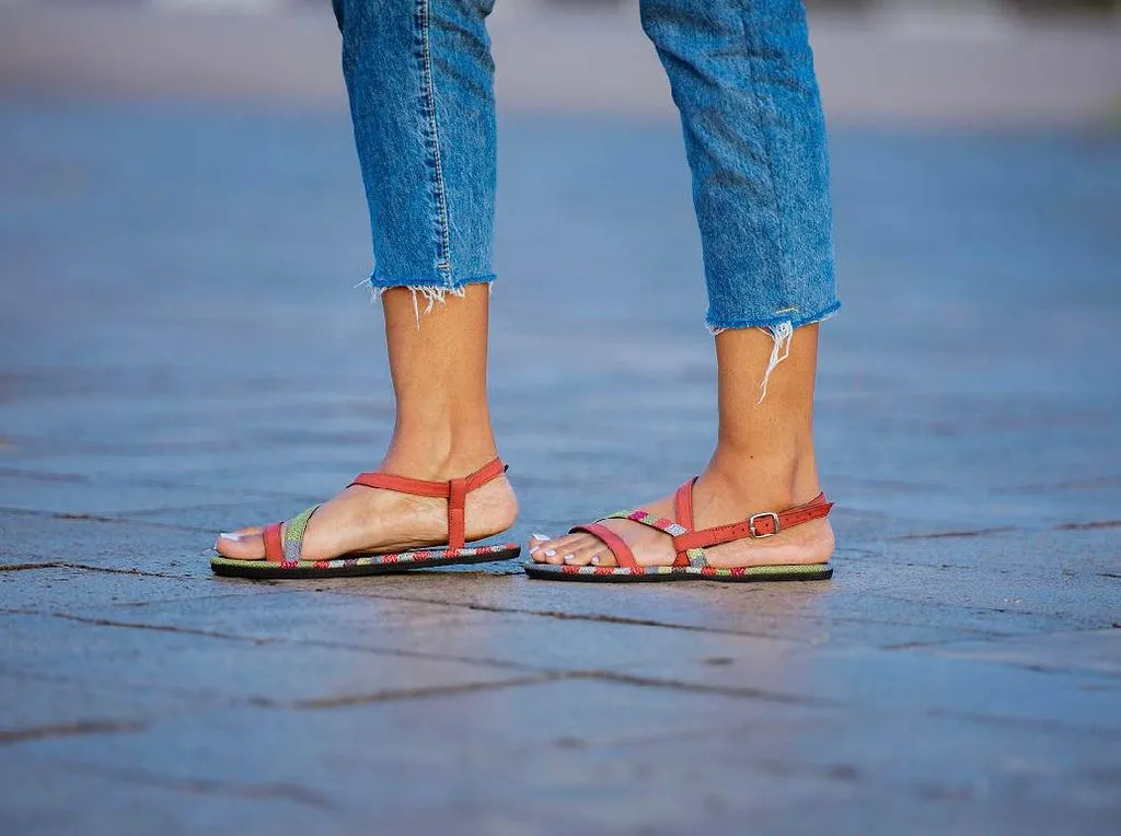 Sandal green with red sling