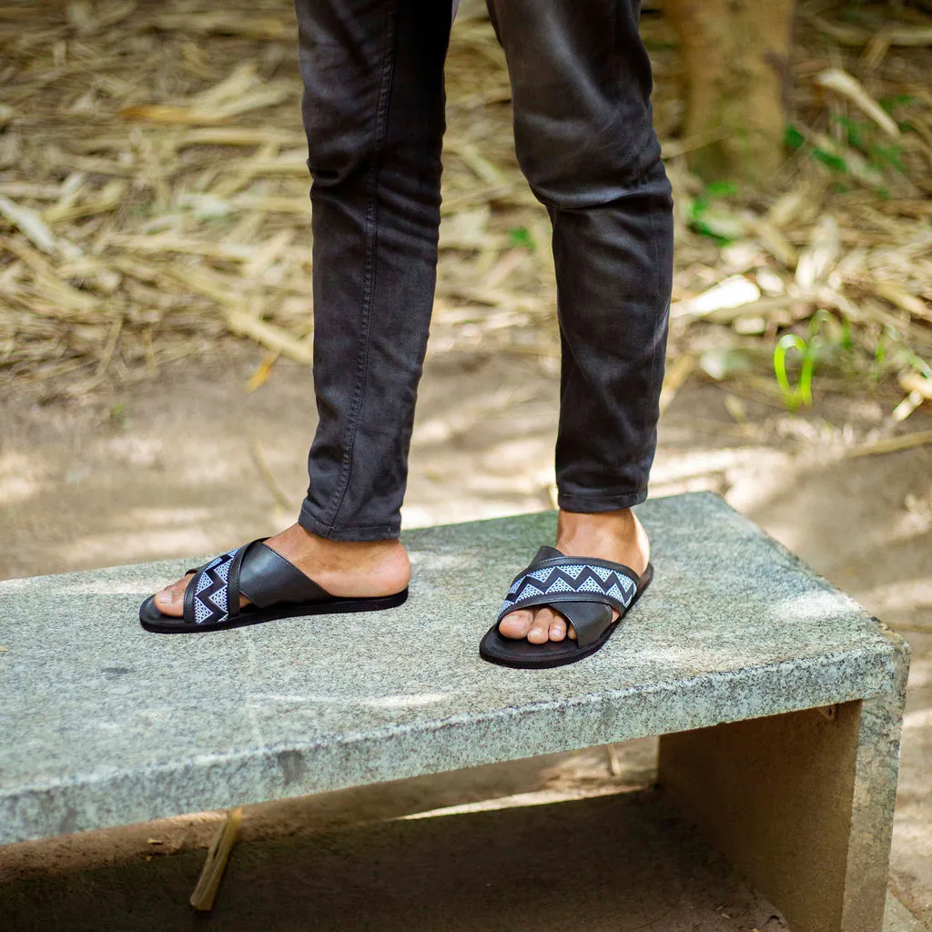 Sandal black up white